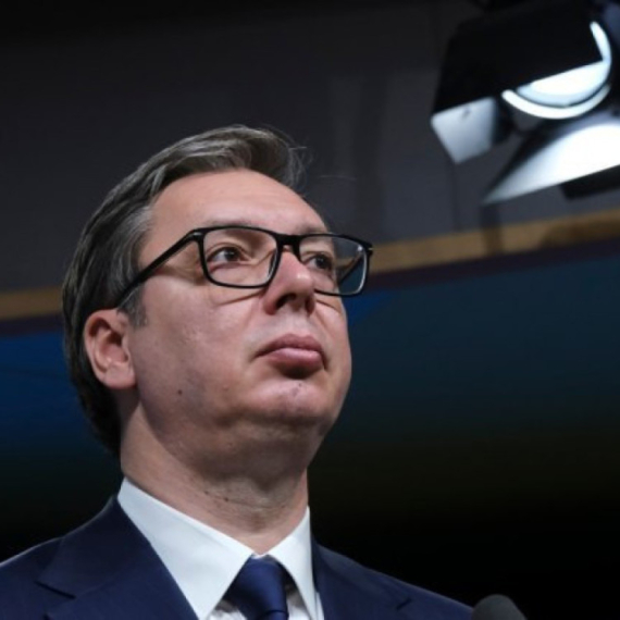 Oglasio se Vučić: "Šokiran sam atentatom na Roberta Fica"
