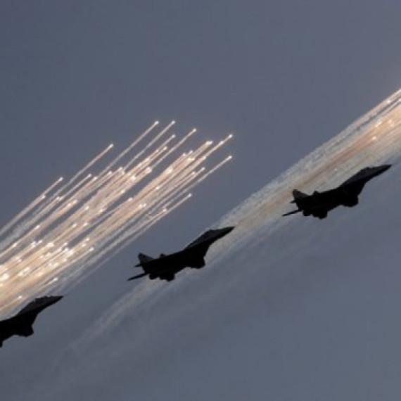 Šta bi sa F-16? Amerika sprema za Ukrajinu 80 borbenih aviona iz sovjetske ere