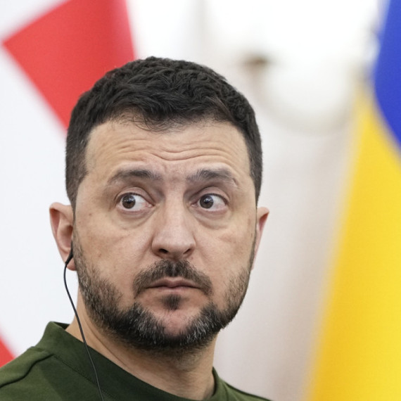 Zelensky faces big troubles; Where are the 700,000 soldiers?