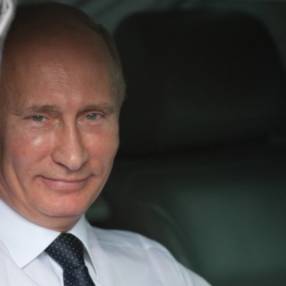 Amerika u čudu: "Bajdene, poklonio si Putinu"