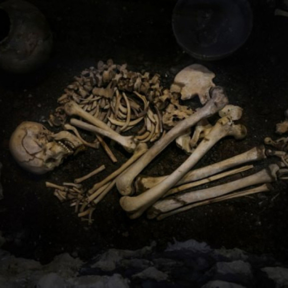 Pećina korišćena kao grobnica, otkriveno 7.000 kostiju FOTO
