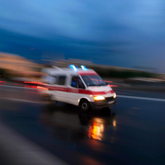 Noć u Beogradu: Četiri osobe povređene u četiri saobraćajne nezgode