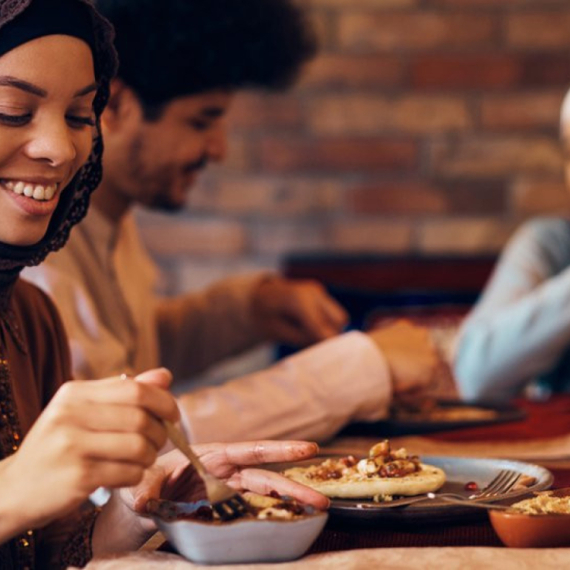 Religija: Šta jesti, a šta izbegavati u mesecu Ramazana