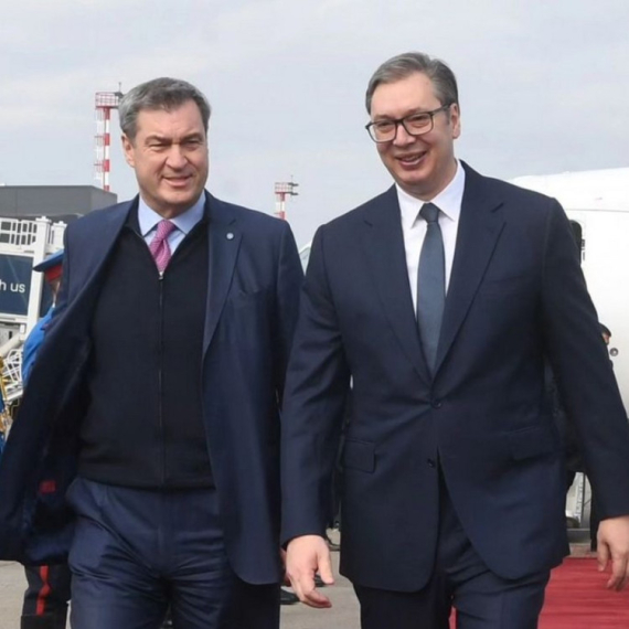 Vučić welcomed the Prime Minister of Bavaria: The meeting started PHOTO