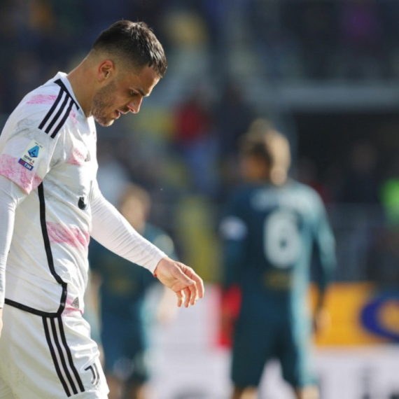 Italijanski mediji sve glasniji – Kostić napušta Juventus na leto?