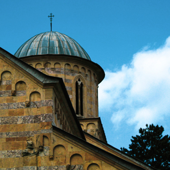 Zemlja manastira Visoki Dečani upisana u kosovski katastar