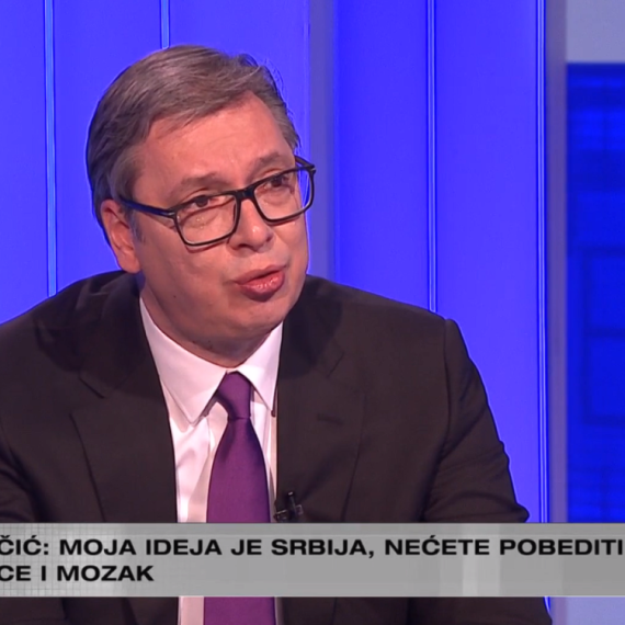 Vučić o neistinitim navodima i aplikaciji Skaj: "Ja sam stara čekalica"