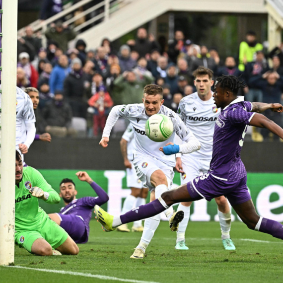 Milenković i Fiorentina okončali češku bajku za polufinale LK
