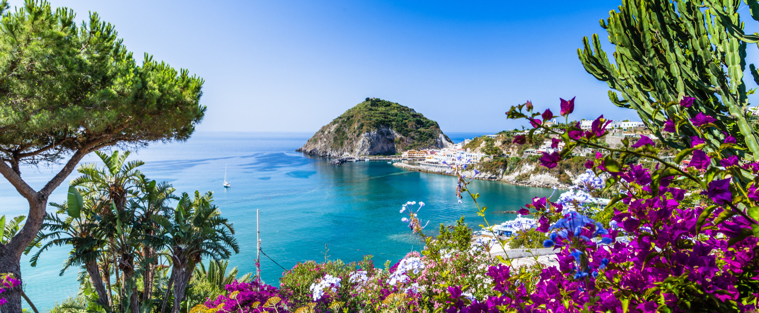 Ovo ostrvo je "najbolje čuvana tajna Italije": Jeftinija alternativa Amalfi obali FOTO