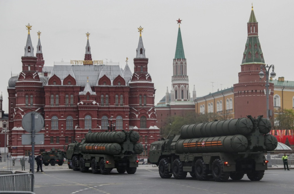 Zapad traži "slabu tačku" Rusije: "Raste panika"