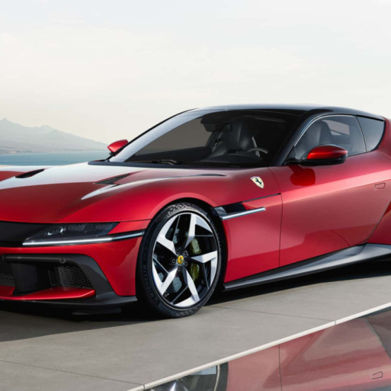 Savršen i beskompromisan: Stigao je novi Ferrari V12 FOTO/VIDEO