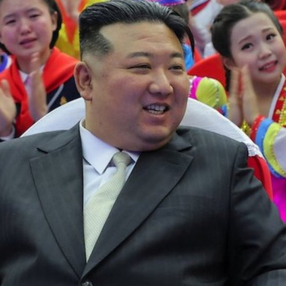 Severna Koreja: Kako je propagandna pesma o Kim Džong Unu postala hit na TikToku