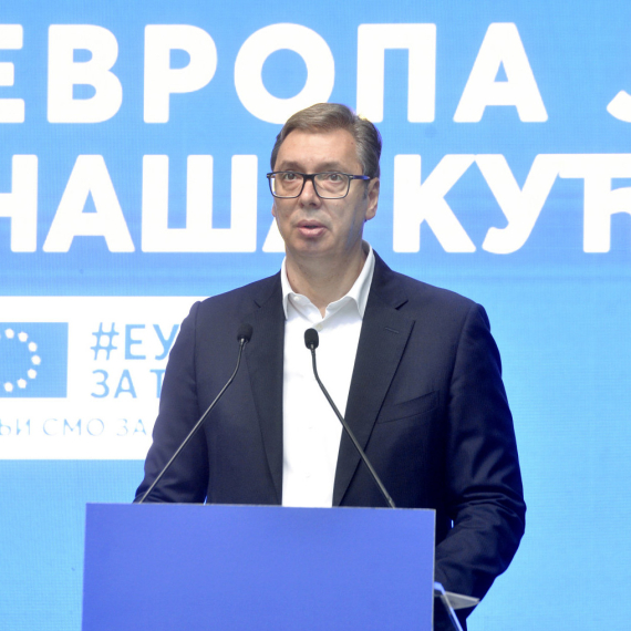 Vučić: Srbiji je najvažniji mir i da ne zaostaje za nekim zemljama EU FOTO