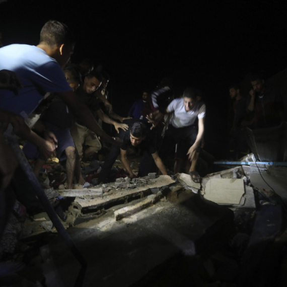 Užas u Gazi: Raste broj mrtvih; Izrael razneo trospratnu zgradu VIDEO