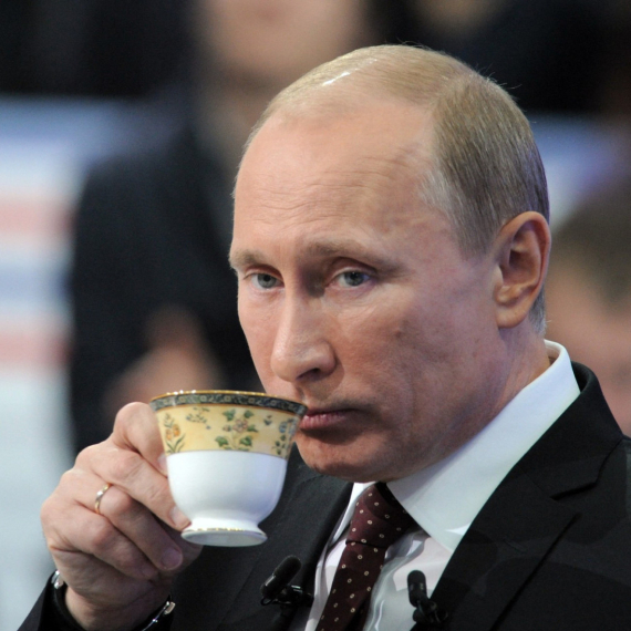 Putin i Si šetali parkom i "pijuckali" čaj VIDEO