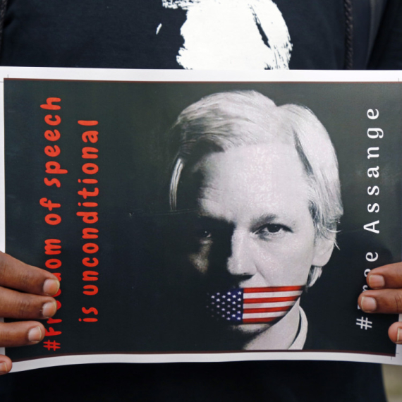 Assange receives verdict today: Freedom or extradition?