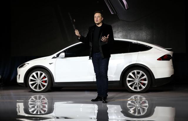 Tesla automobile Srbija