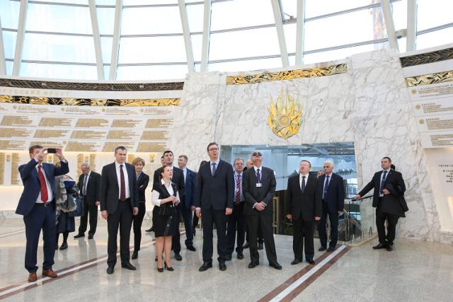 Vucic at the State Museum of Patriotic War History in Minsk (Tanjug)