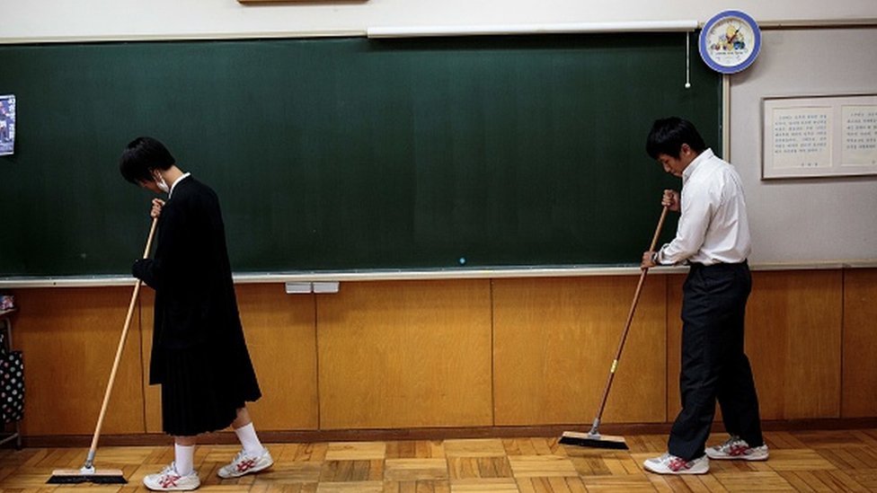 Èišæenje škole je deo obrazovnog programa u Japanu/Getty Images