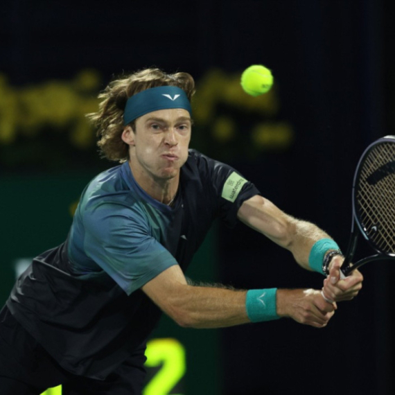 Rubljov preokretom do drugog kola u Dubaiju VIDEO