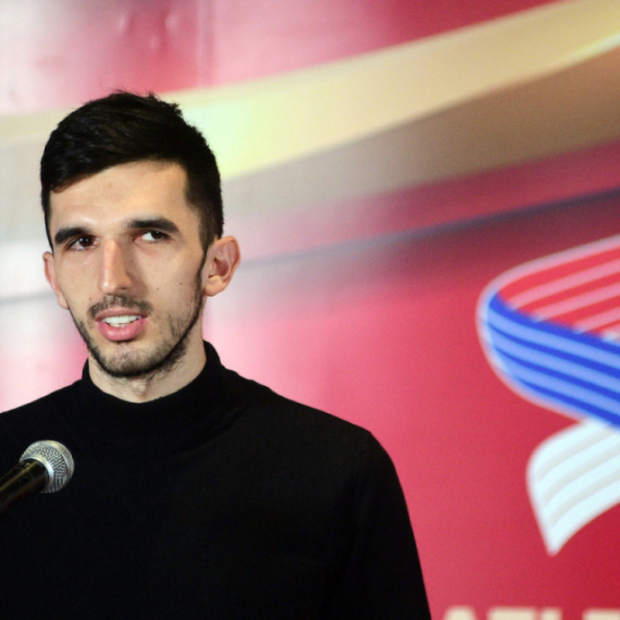 Hrabar, brz, istrajan – Elzan Bibić