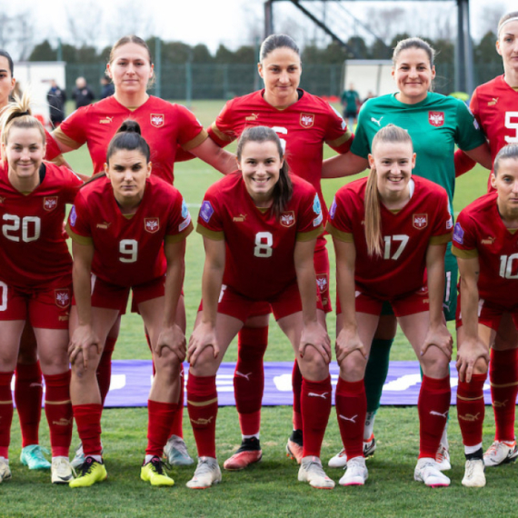 Fudbalerke Srbije doputovale na Island