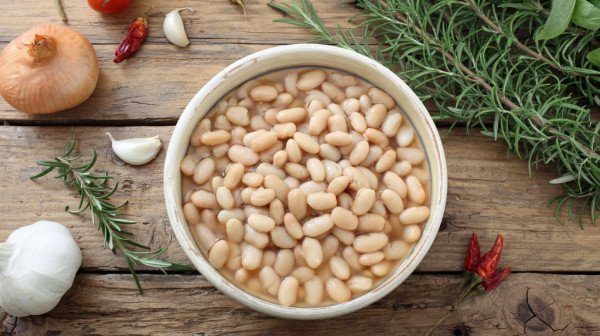 Stogodišnjaci u plavim zonama redovno jedu ove namirnice: Evo zašto su dobre za zdravlje