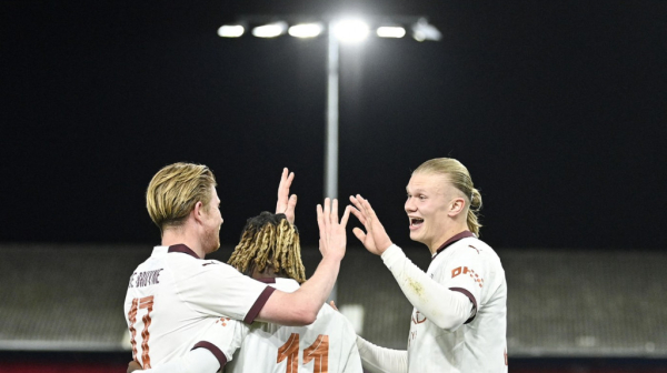 Haland dao pet golova za manje od sat – De Brujne namestio četiri