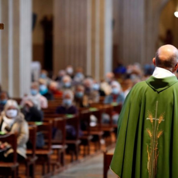 Ženi sa 800 tetovaža na telu zabranjen ulazak u crkvu