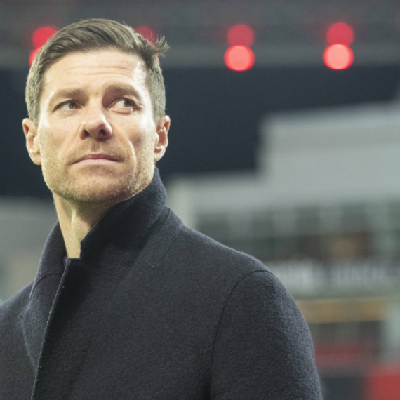 Liverpul krenuo po Alonsa