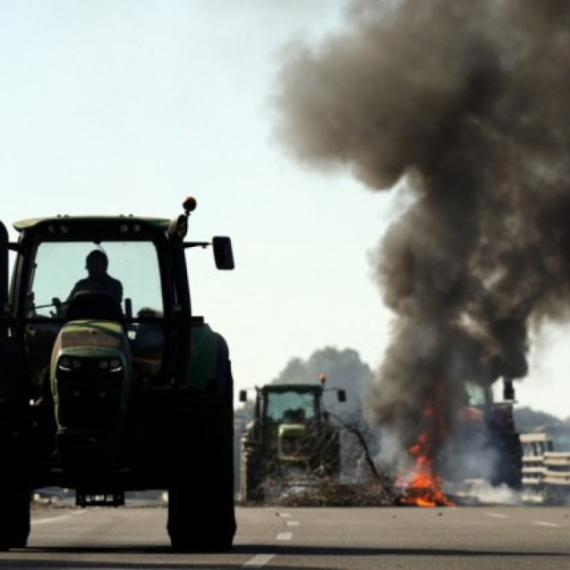 Pobuna traktora trese Evropu: Zašto su poljoprivrednici besni?