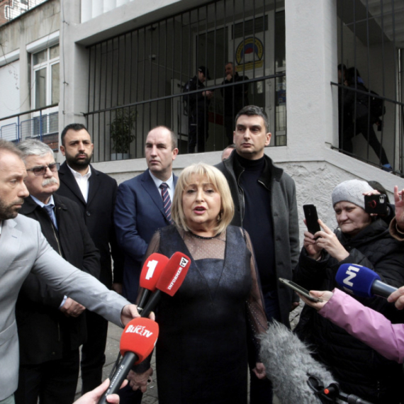 I roditelji đaka koji je doneo nož u "Ribnikar" mogli bi da odgovaraju