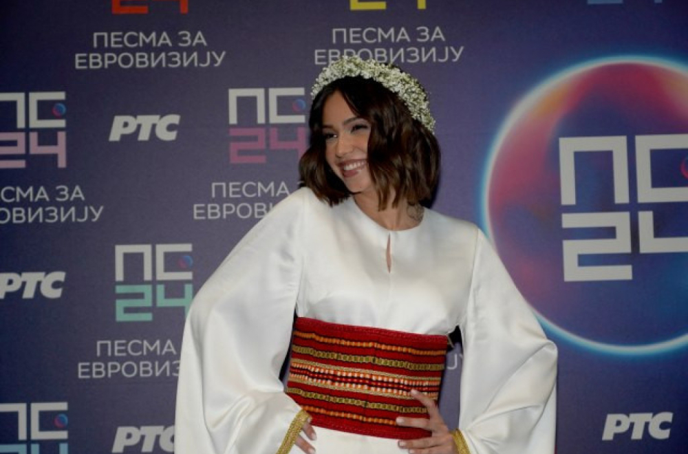 Društvene mreže bruje zbog njih dve FOTO