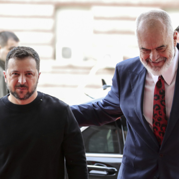 Zelenski odlikovao Ramu i dobio Raminu knjigu