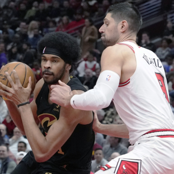 Dva produžetka u Čikagu – Derozen kao vino, Vučević 26p