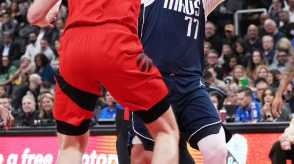 Dončić ponizio centra Toronta pa mu se smejao VIDEO