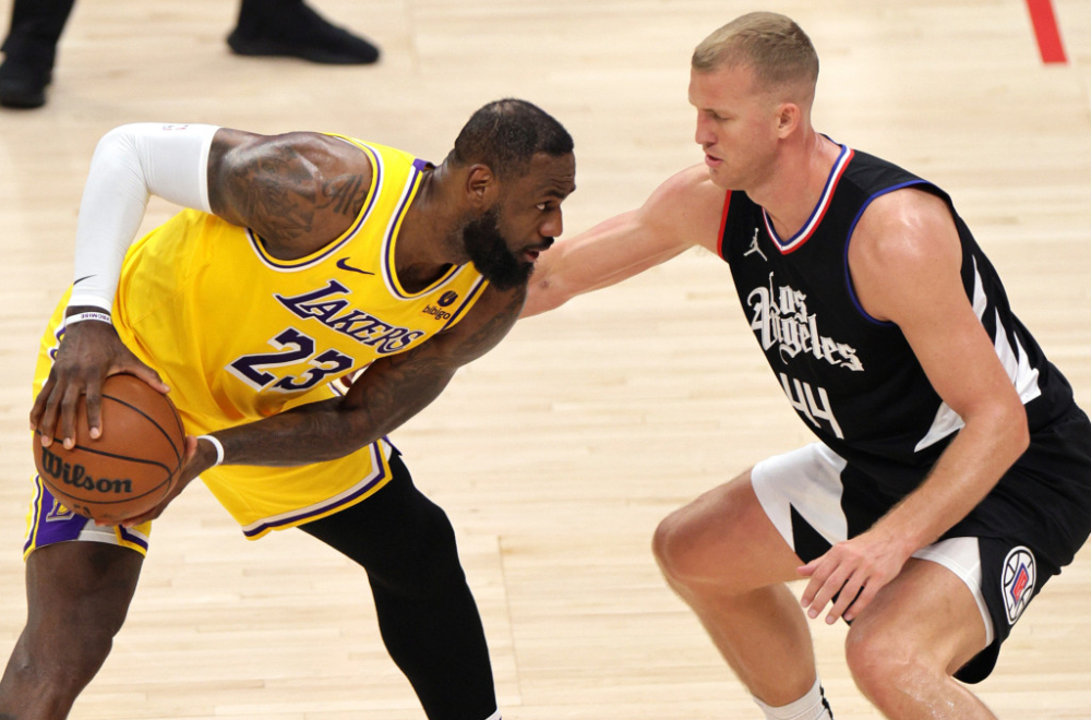 Lebron "čeka" Jokića da ispiše 40.000 poena u karijeri