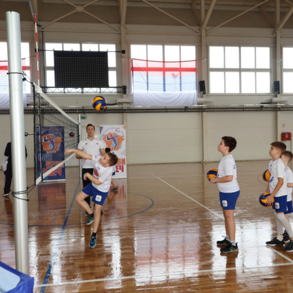 Projekat "Moj prvi smeč" okupio 65 mališana