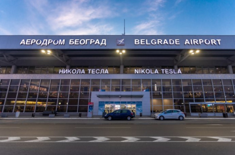 Dojava o bombi na aerodromu Nikola Tesla, putnici evakuisani