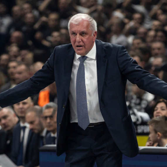 Obradović: Zbog njih smo veliki klub; Ledej: Mogu da stojim na nogama