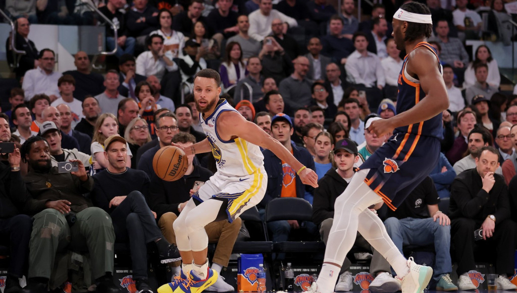 Kari izrešetao Njujork sa osam trojki VIDEO