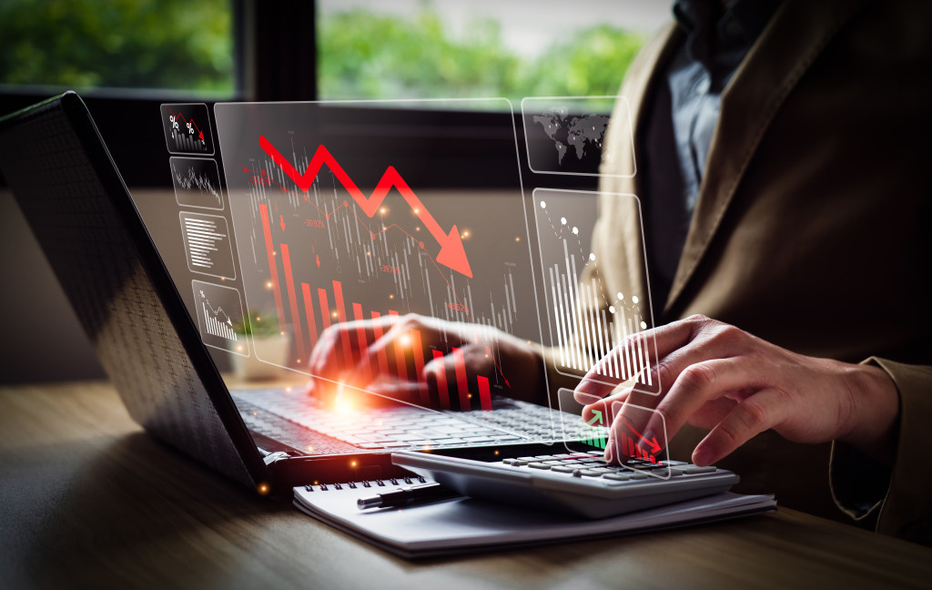 AI investicije podstiču inflaciju, Fed teško obuzdava rast cena