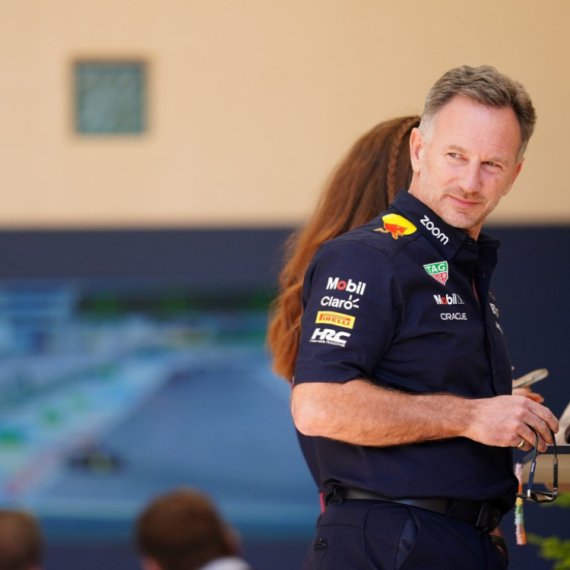 Horner opet u problemu, objavljeni snimci prepiske sa koleginicom