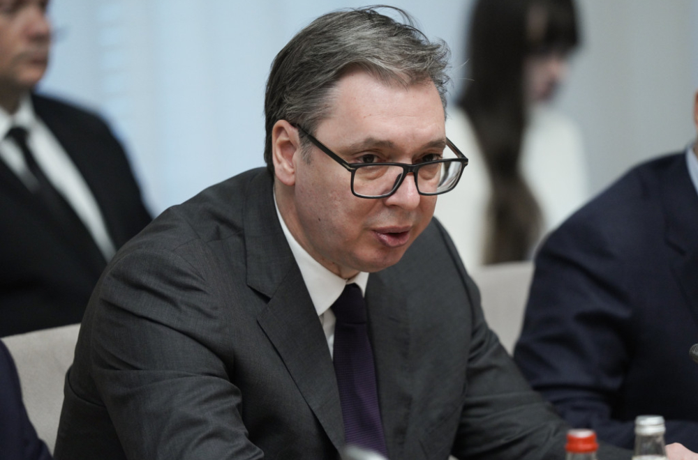 Dat nalog tužilaštvu: Radi se na identifikaciji lica koja su ispisala grafite kojima prete Vučiću