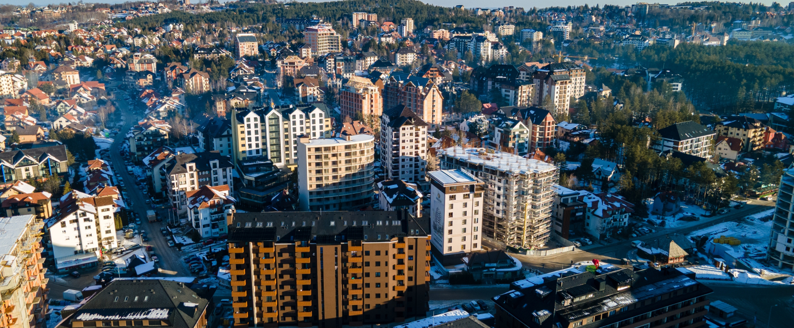 Snimak jedne devojke sa Zlatibora izazvao lavinu komentara: "Ko te tera da ideš tamo?" VIDEO