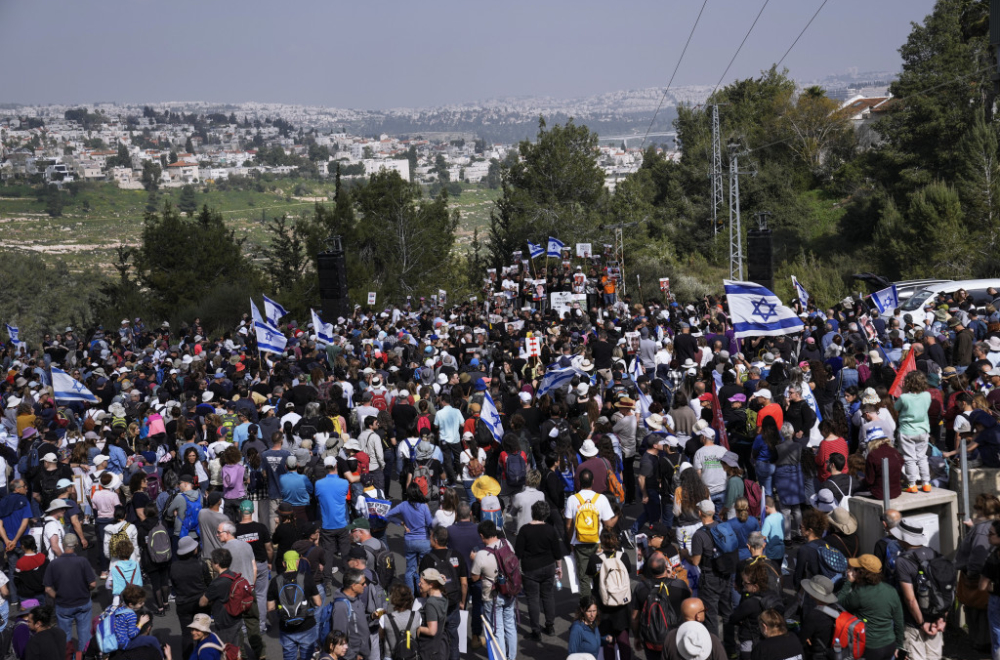15.000 ljudi maršira za oslobađanje talaca FOTO