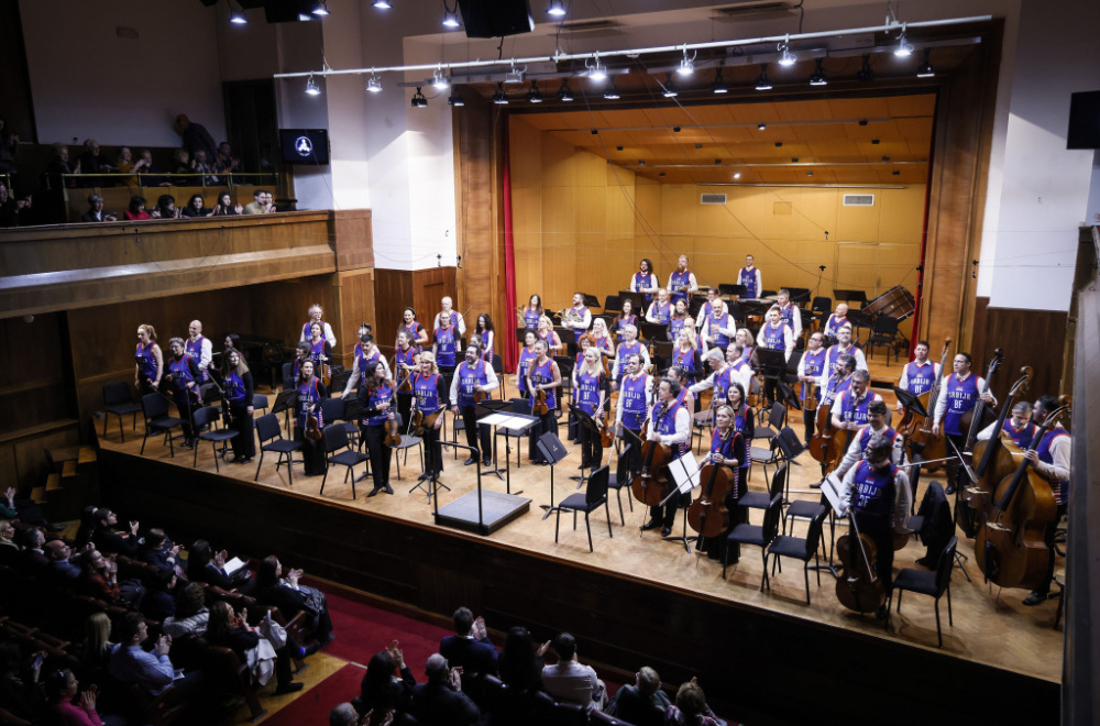Muzičari Beogradske filharmonije nastupili u dresovima reprezentacije FOTO