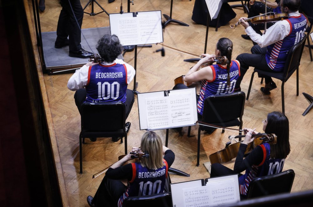 Muzičari Beogradske filharmonije nastupili u dresovima reprezentacije FOTO