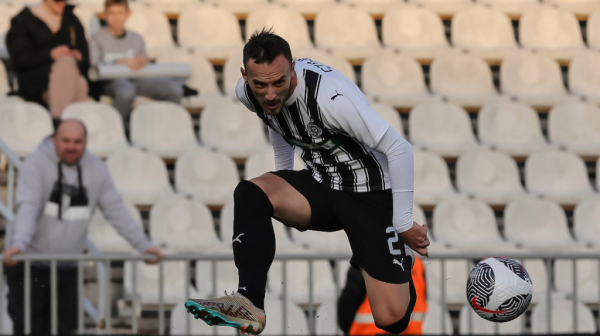 Nestvarna situacija u Humskoj – igrač Partizana sprečio gol crno-belih VIDEO