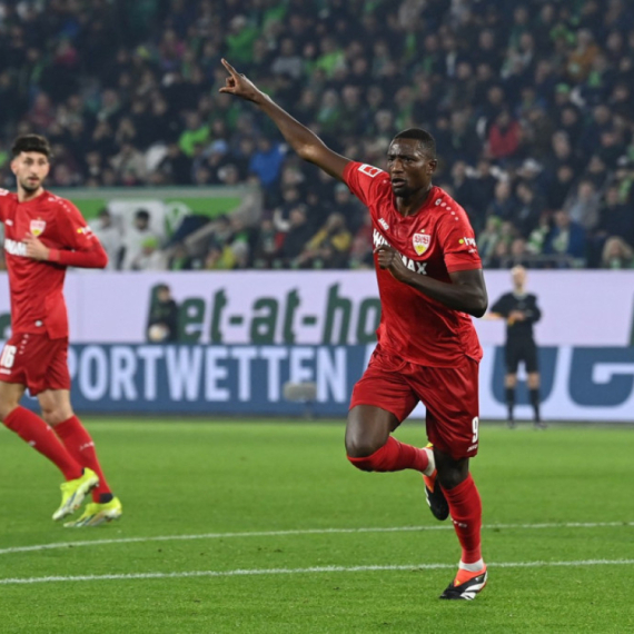 Girasi "ukrotio vukove" na Volksvagen parku